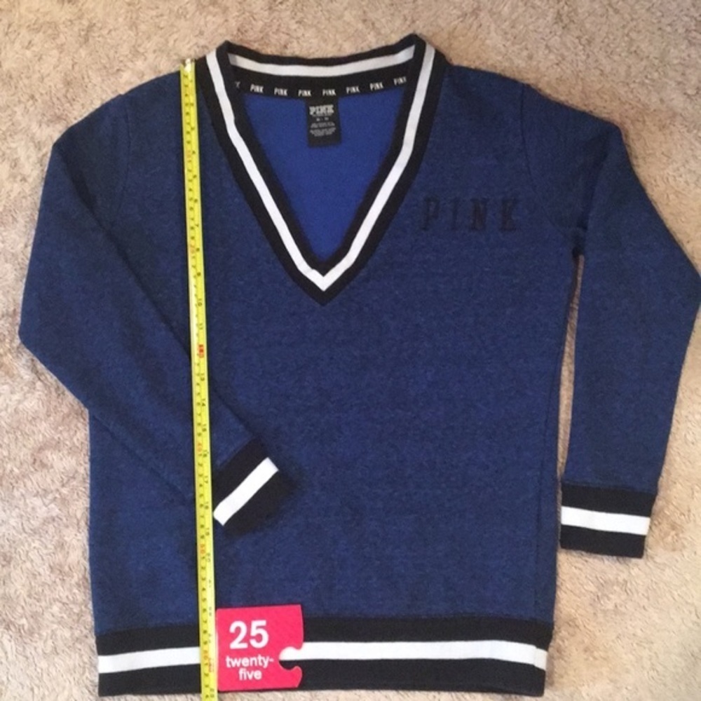 PINK Victoria’s Secret Sweatshirt - size womens XS - Picture 5 of 6